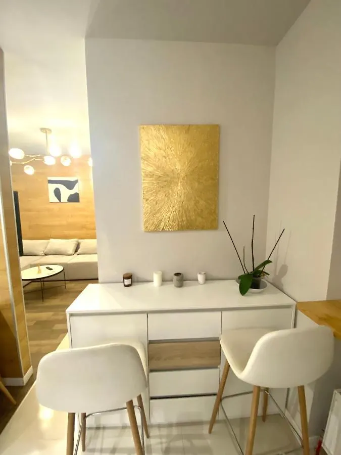Квартира В Авалон На Вулиці Чорновола 16Є Новобудова Lviv Apartment